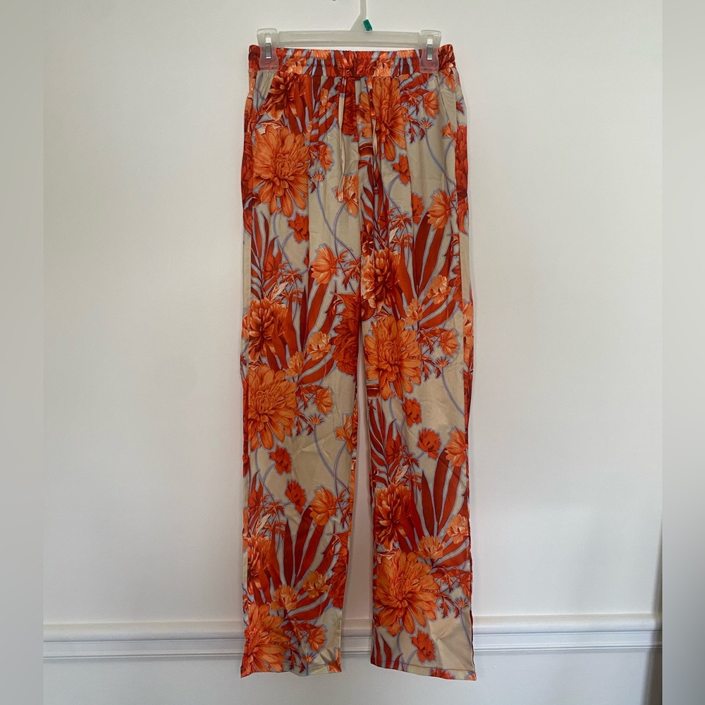 New with tags PLT orange floral print cigarette pants